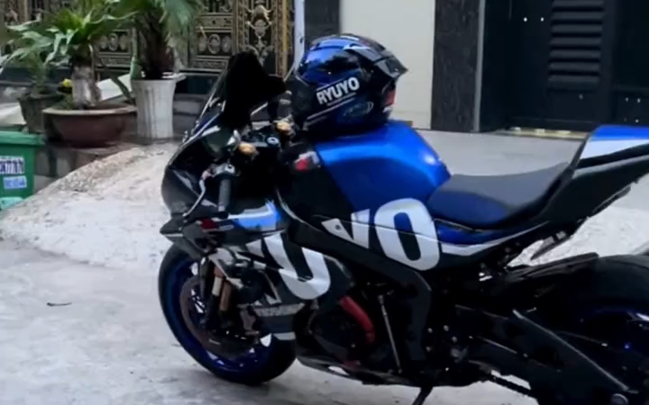 铃木大r静态展示