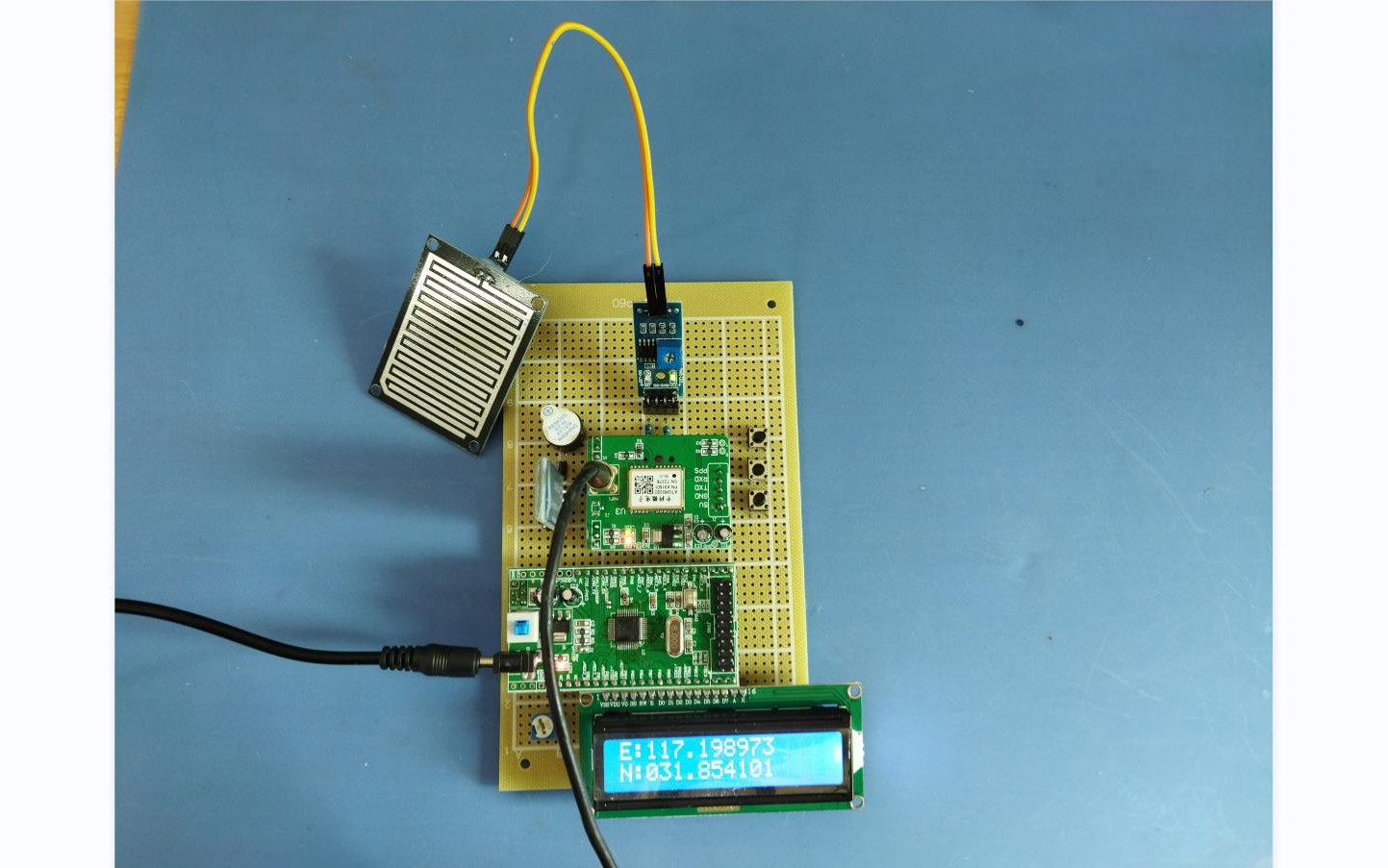 基于STM32单片机的智能便携式气象仪雨滴雨量检测系统+按键切换GPS定位显示设计DIY开发板套件23073哔哩哔哩bilibili