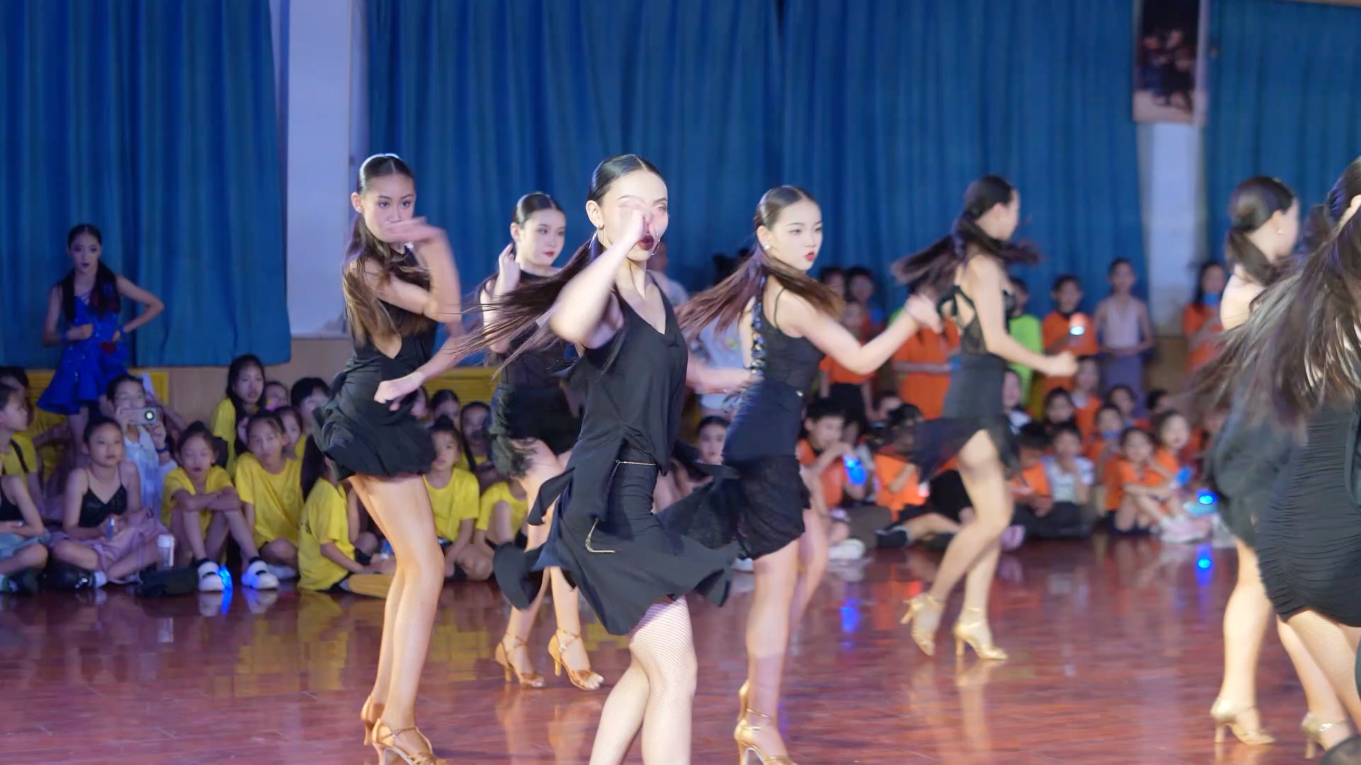 北京市音乐舞蹈学校国标舞系