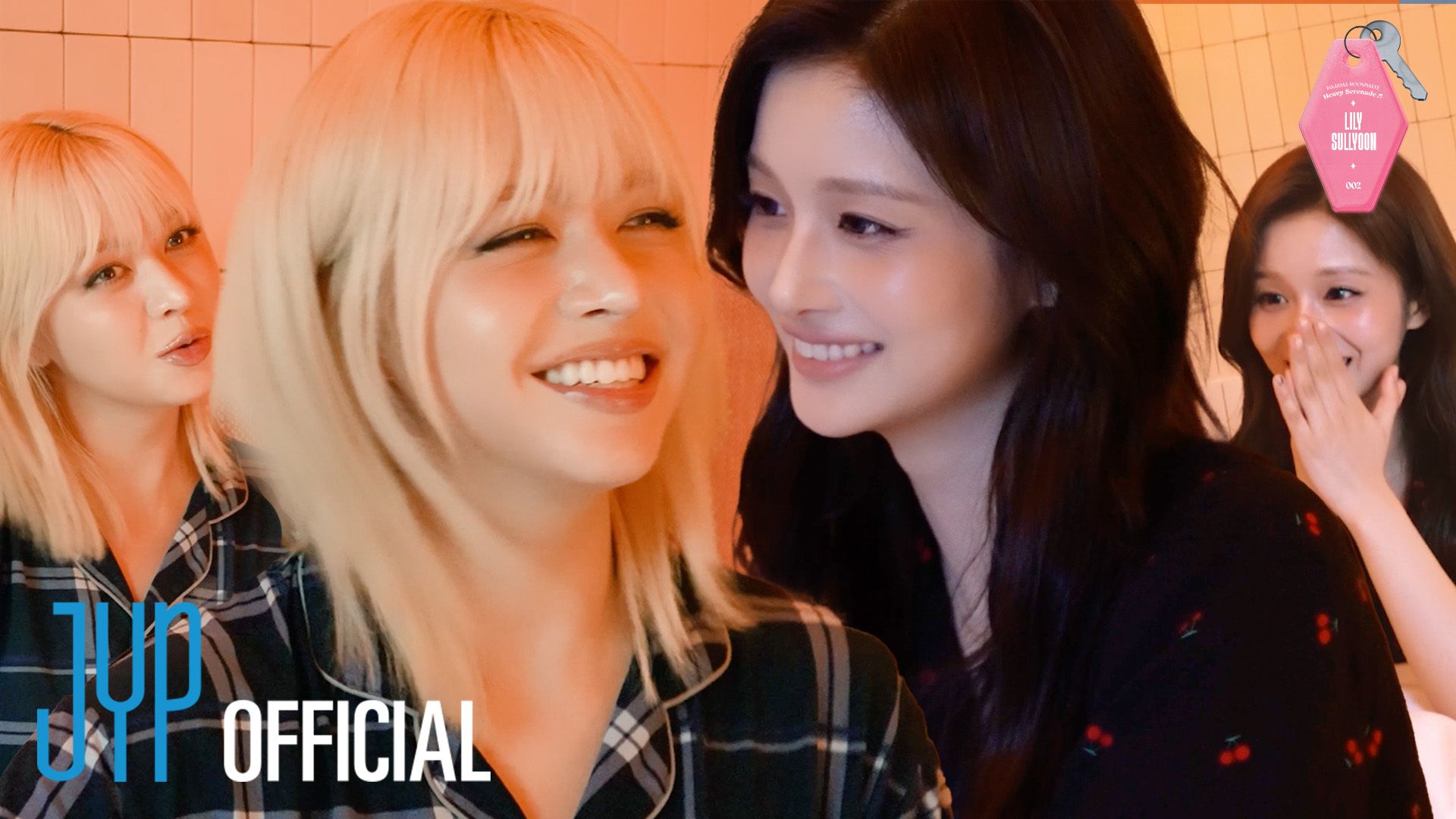 【NMIXX】一起住的话会变成这样嘛? ? | PAJAMA ROOMMATE | LILY & SULLYOON