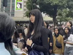 Скачать видео: 穿马面裙去日本，压马路