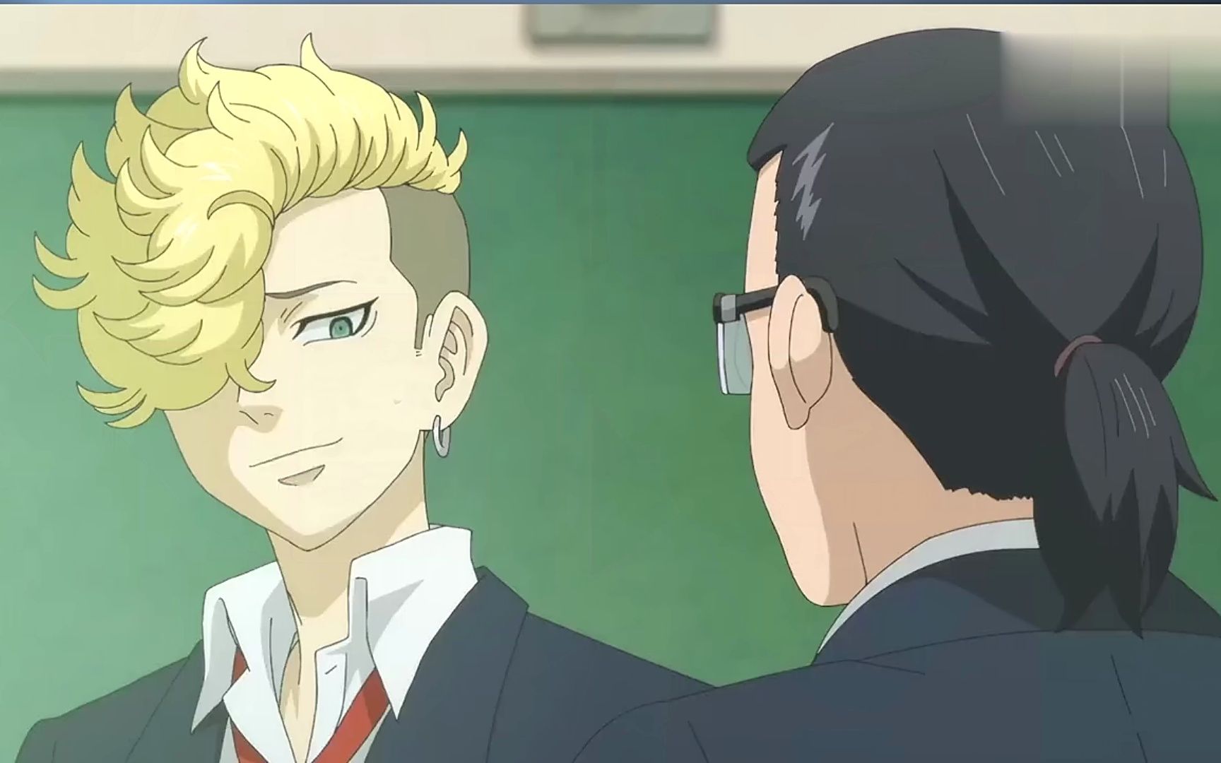 松野千冬与场地圭介的初次相遇