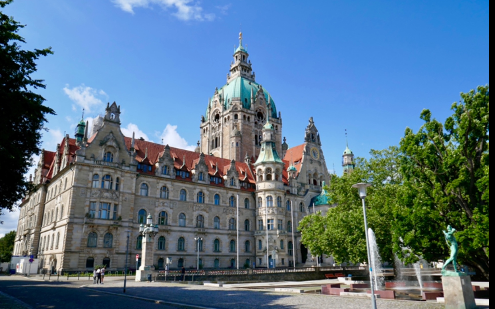 德国闲逛4k60帧 20210807 多云24度 汉诺威新市政厅