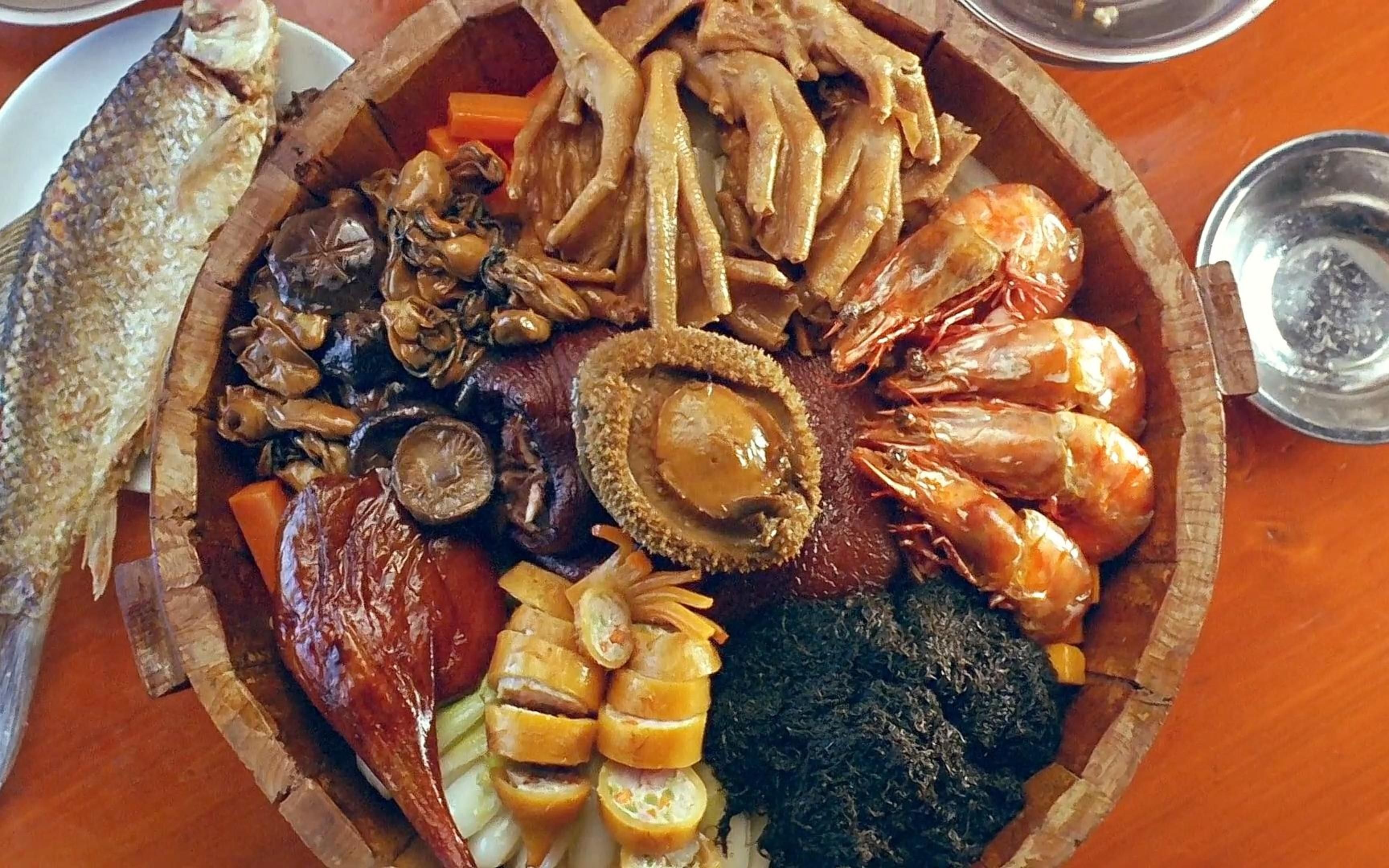 盘点:影视剧大盆吃饭合集,想要吃得饱,还得用大盆!