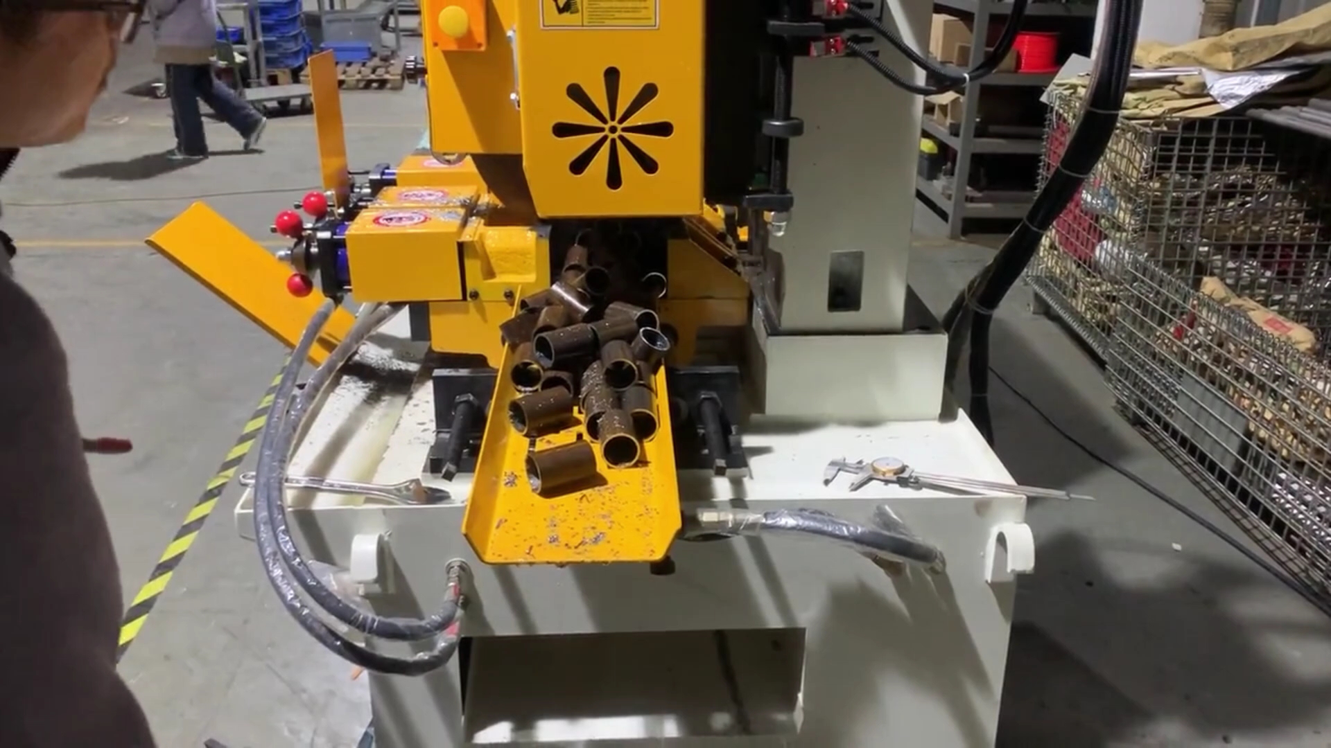 伺服全自动切管机,数控切管机,钢管下料机