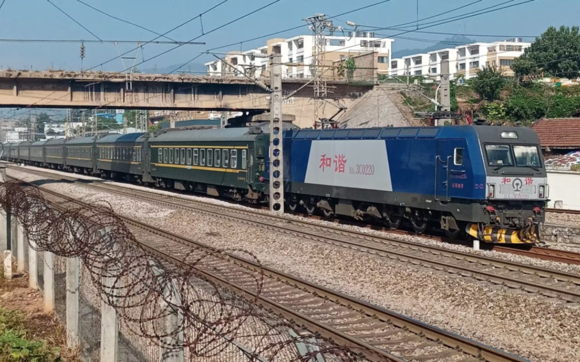 【怀化站】k2286次怀化站发车