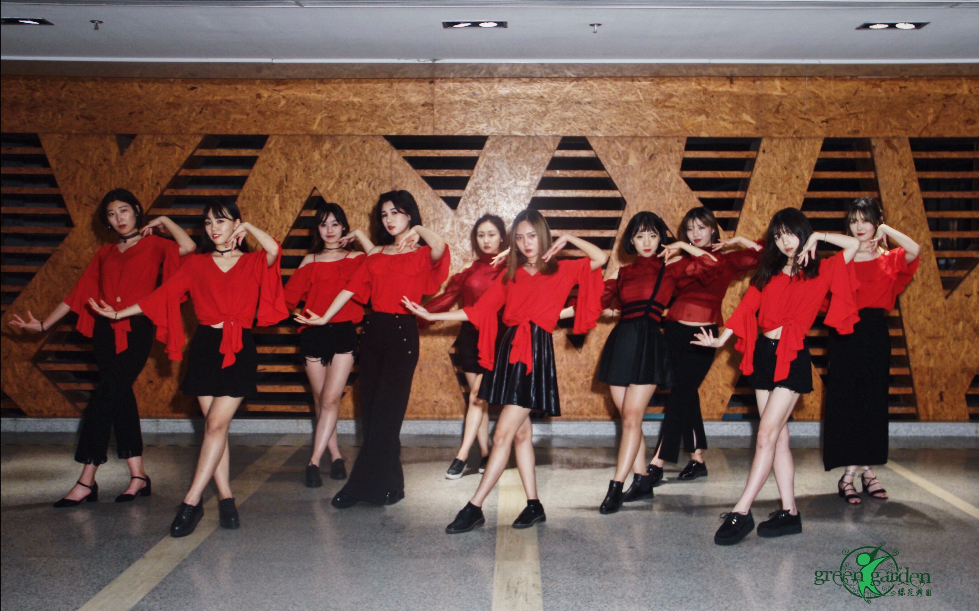 【绿苑舞团】Pristin-Black Widow黑寡妇冷艳翻跳 撩的就是你