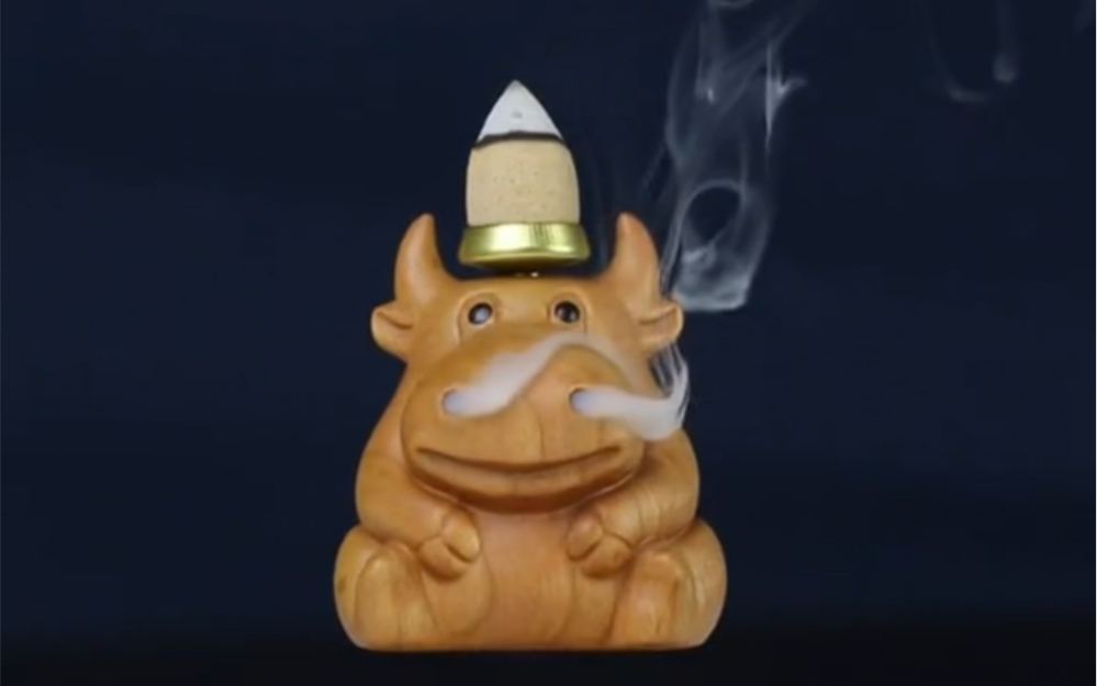 悬浮会吐气的牛你见过吗?