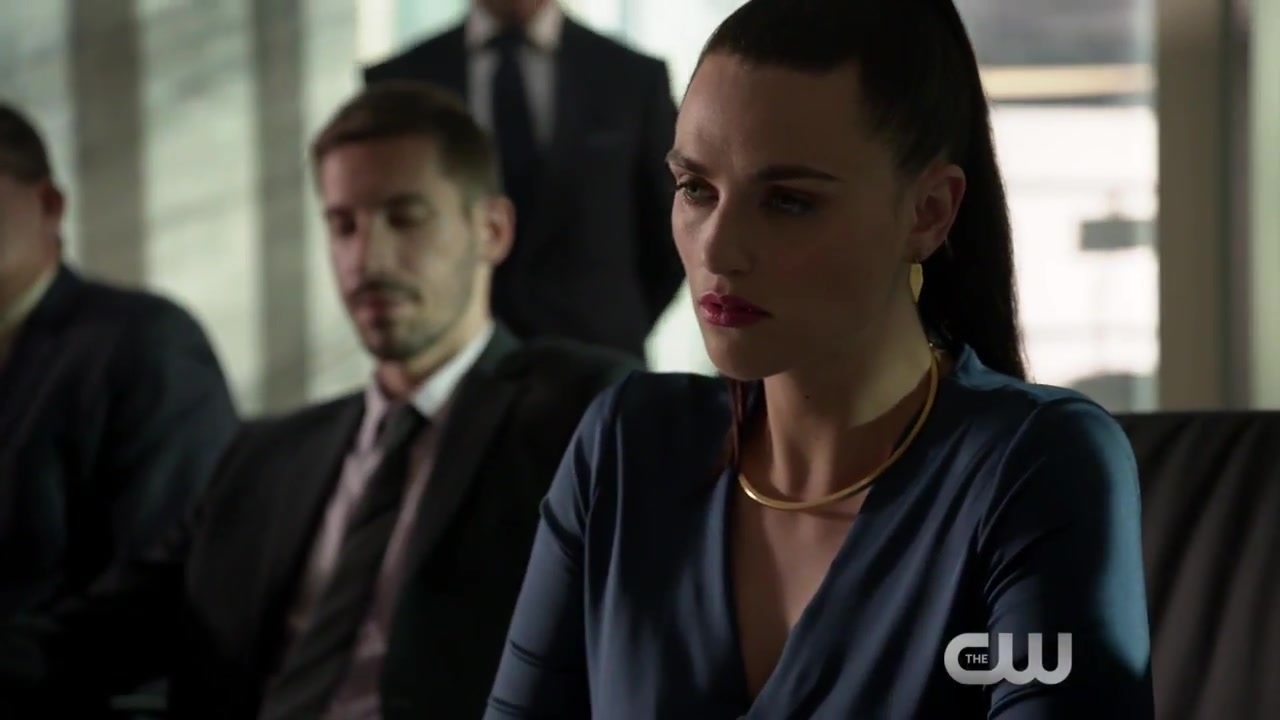 [图]【Supergirl】第三季第一集预告【Lena Luthor】