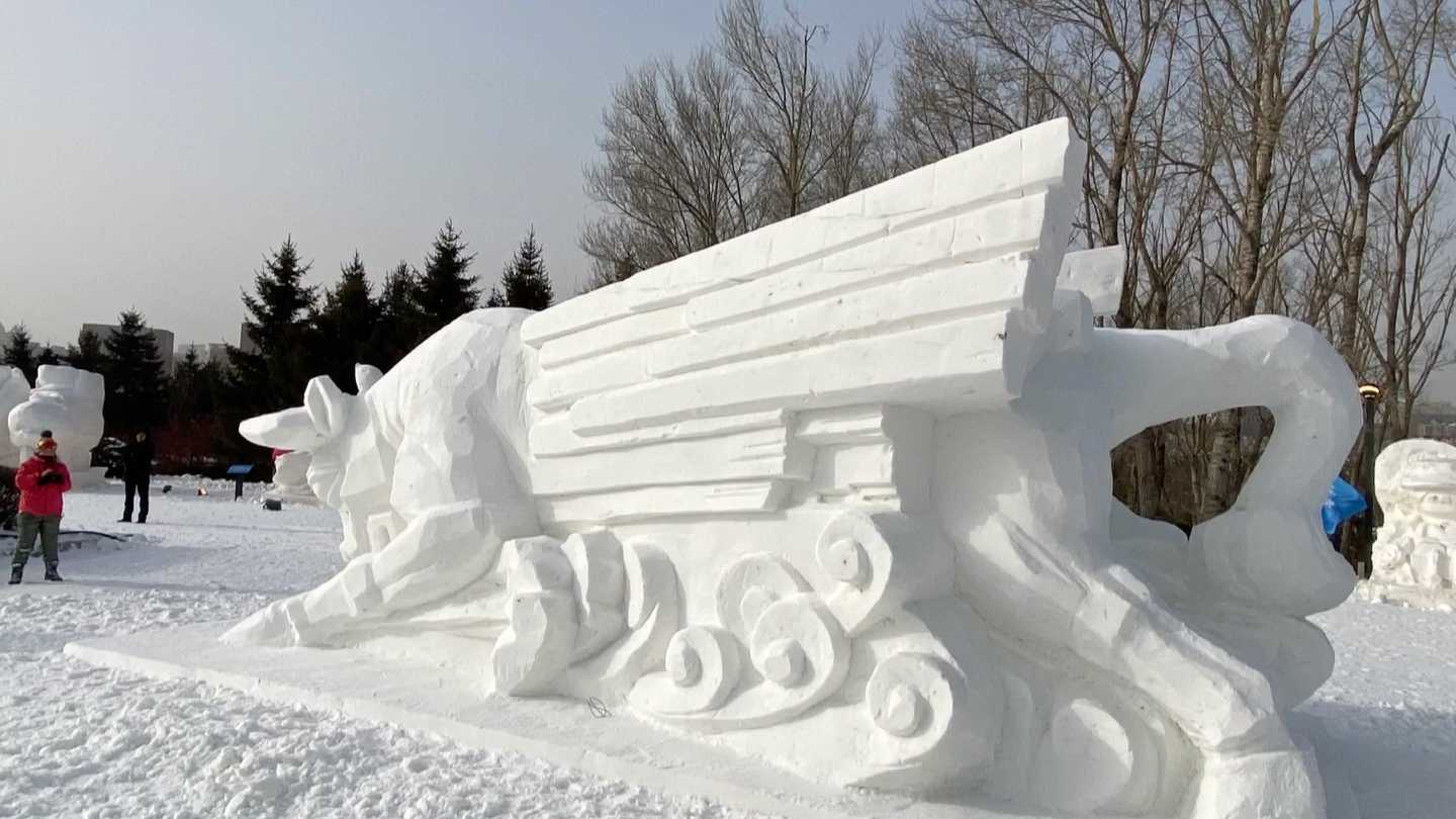 中国牛雪雕-雕塑有意思