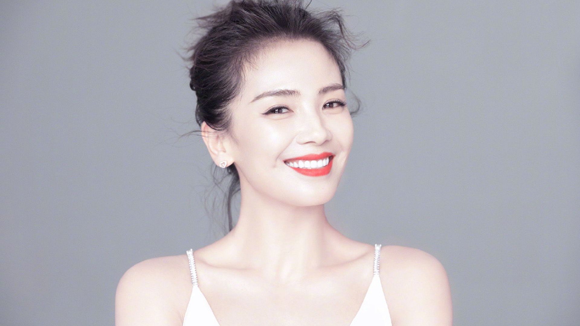 刘涛依旧清丽脱俗,一点人妻感都没有