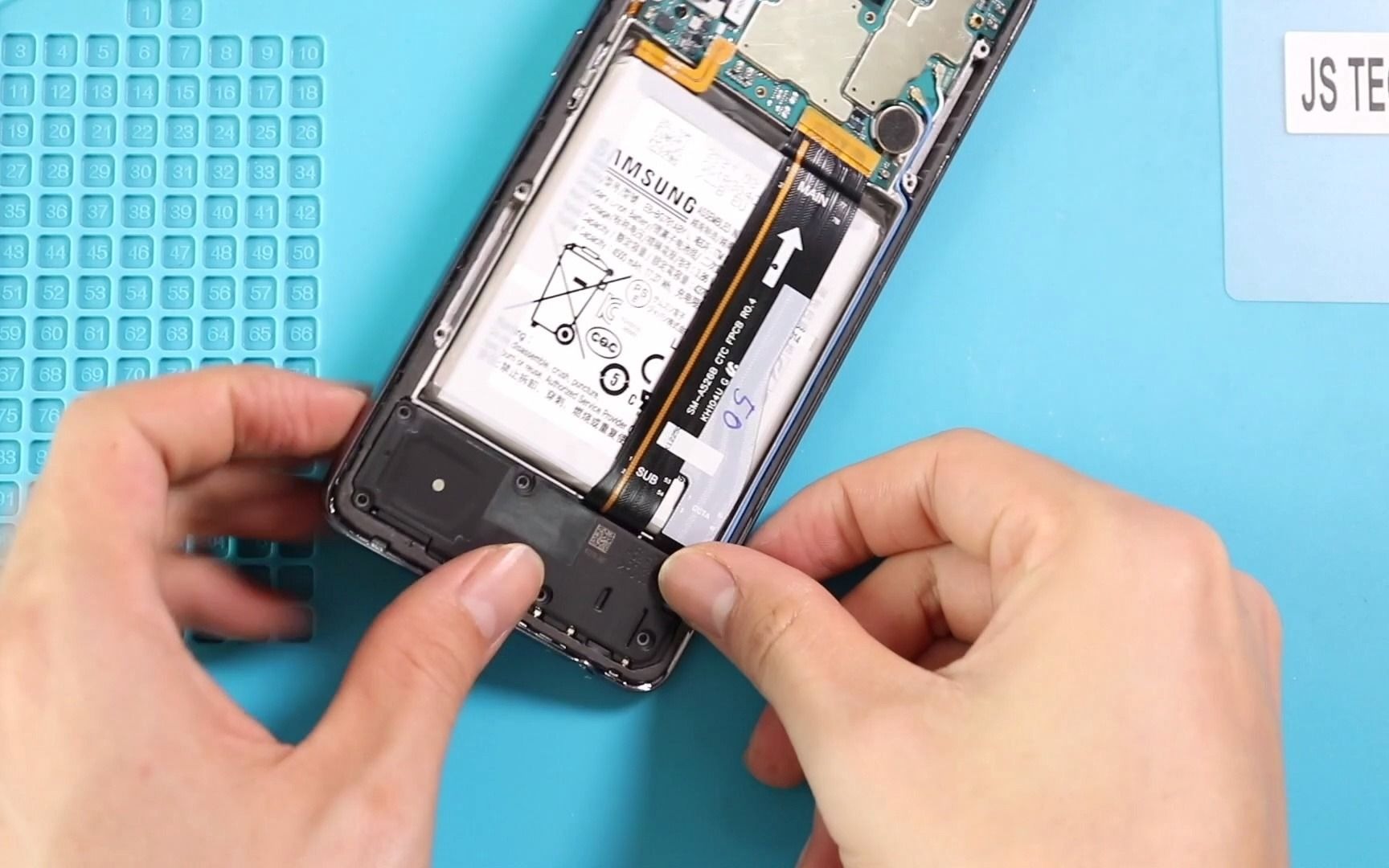 三星 galaxy a52 5g版 尾插小板充电排线 更换教程 拆机步骤