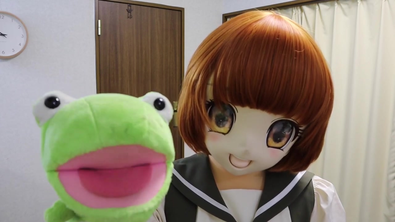 kigurumi面具易容小姐姐的手套玩偶,面具的眼睛好可爱(新kig视频205)