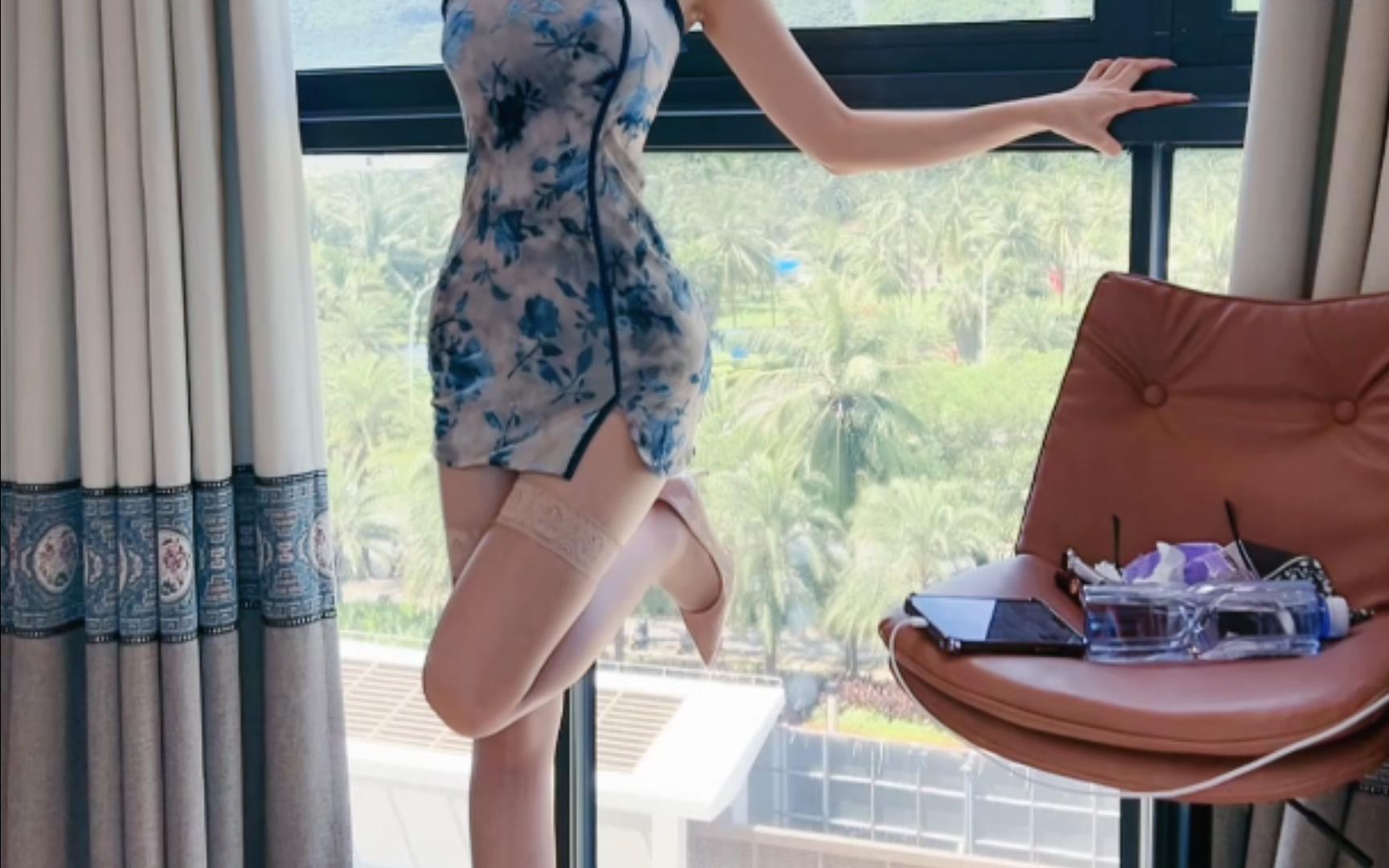 水煮美人鱼 蕾丝旗袍 09-15