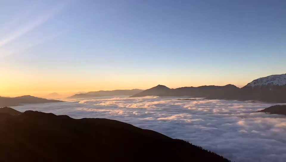 高山仰止,景行行止.