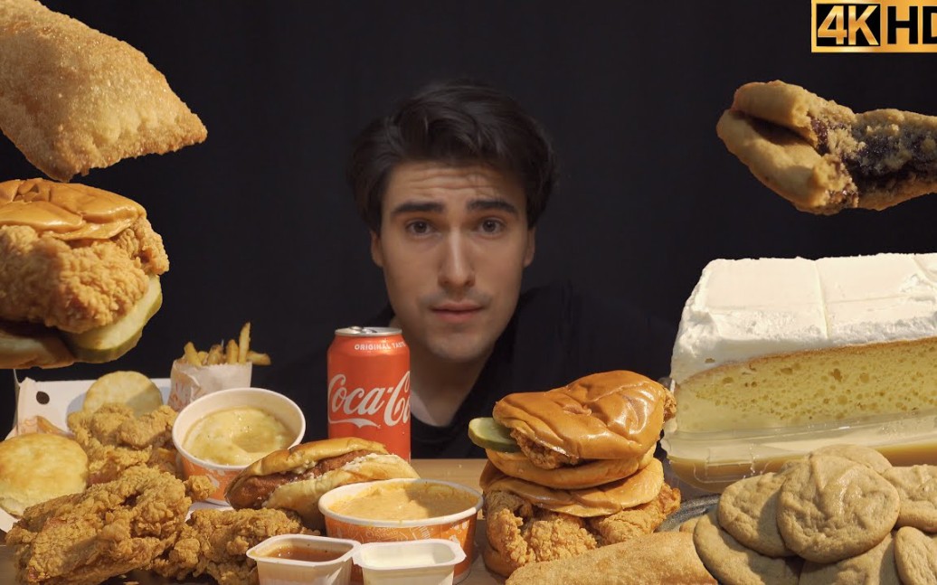 妖娆喜剧人jakey帅哥叹气肥宅水三乳蛋糕布朗尼饼干苹果派食音咀嚼音