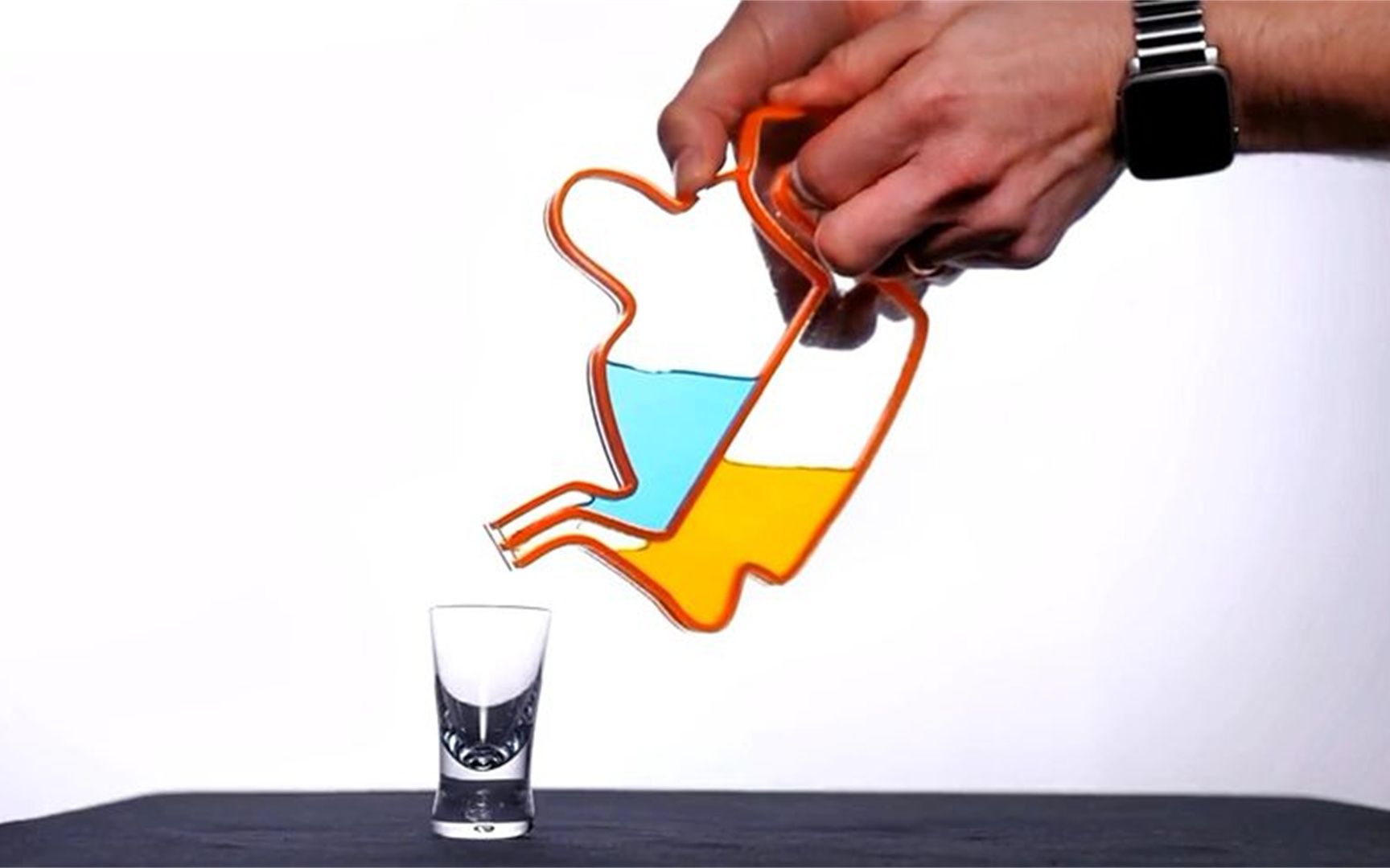 神奇的阴阳壶,一个茶壶为啥能倒出3种不同液体?阴阳壶原理