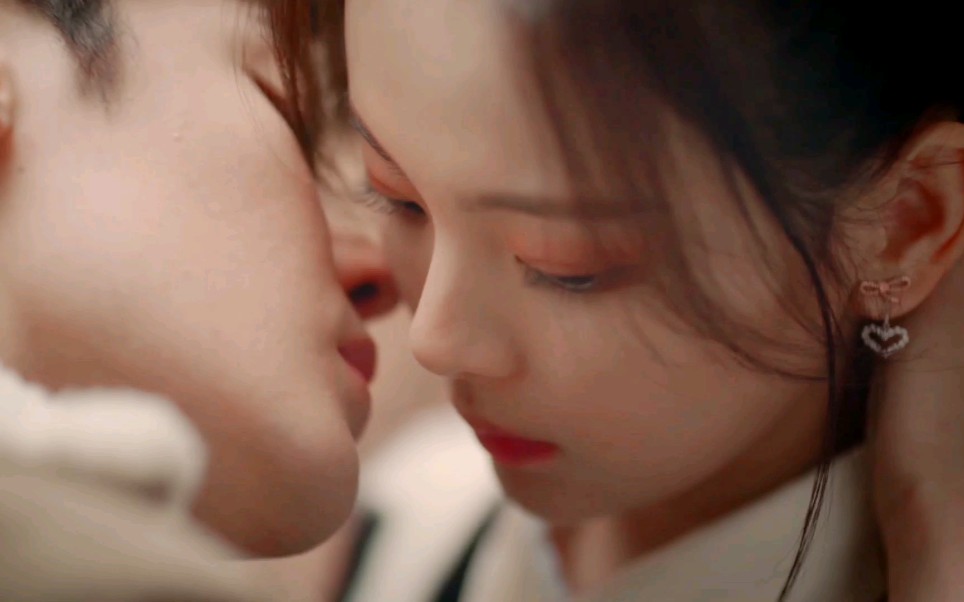 活动作品杨超越侯明昊明越夜原声吻戏lsp很难不点看