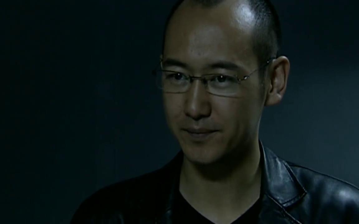 深瞳男人眼中的艺术品竟是人骨的雕刻网友你的手不会抖吗