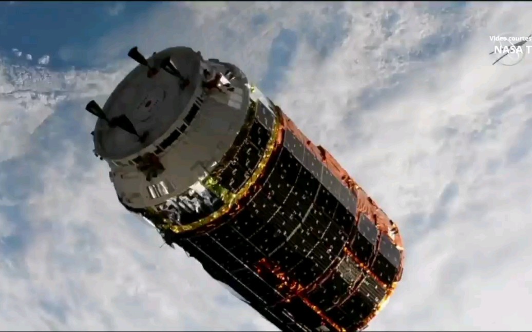 日htv-8货运飞船被国际空间站机械臂捕获_哔哩哔哩 (゜-゜)つロ 干杯