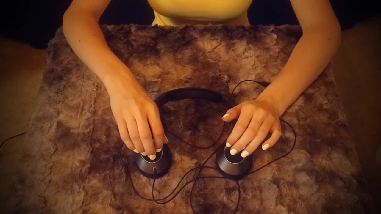 asmr催眠 whisper(unboxing new headphones)