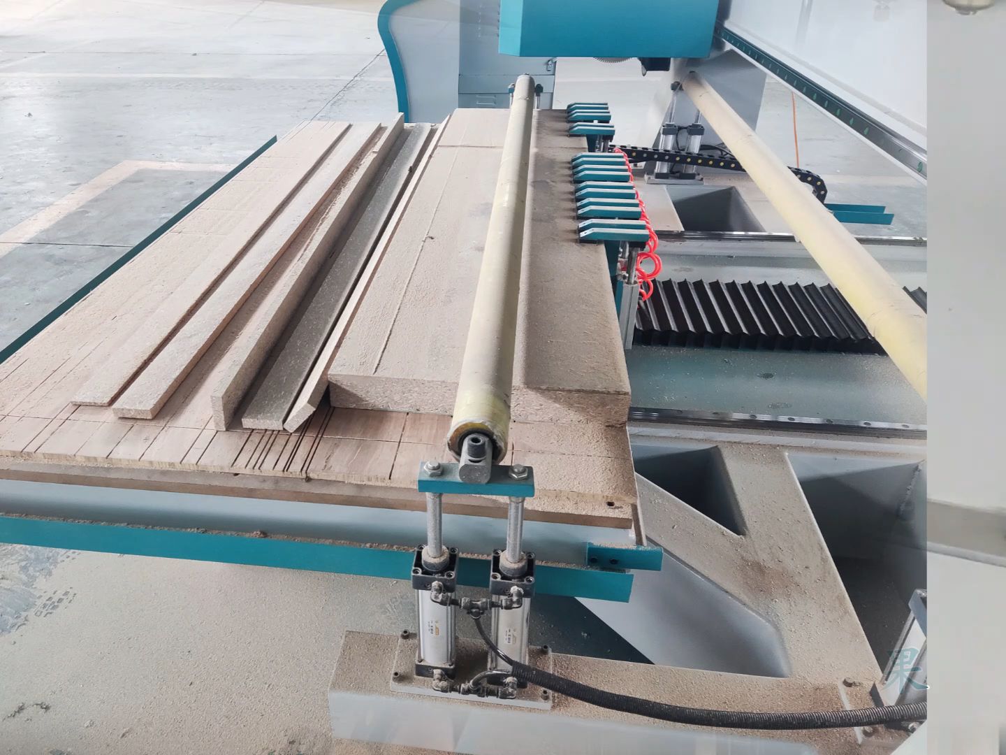 板材切割电子裁板锯 复合板切割机器怎么样