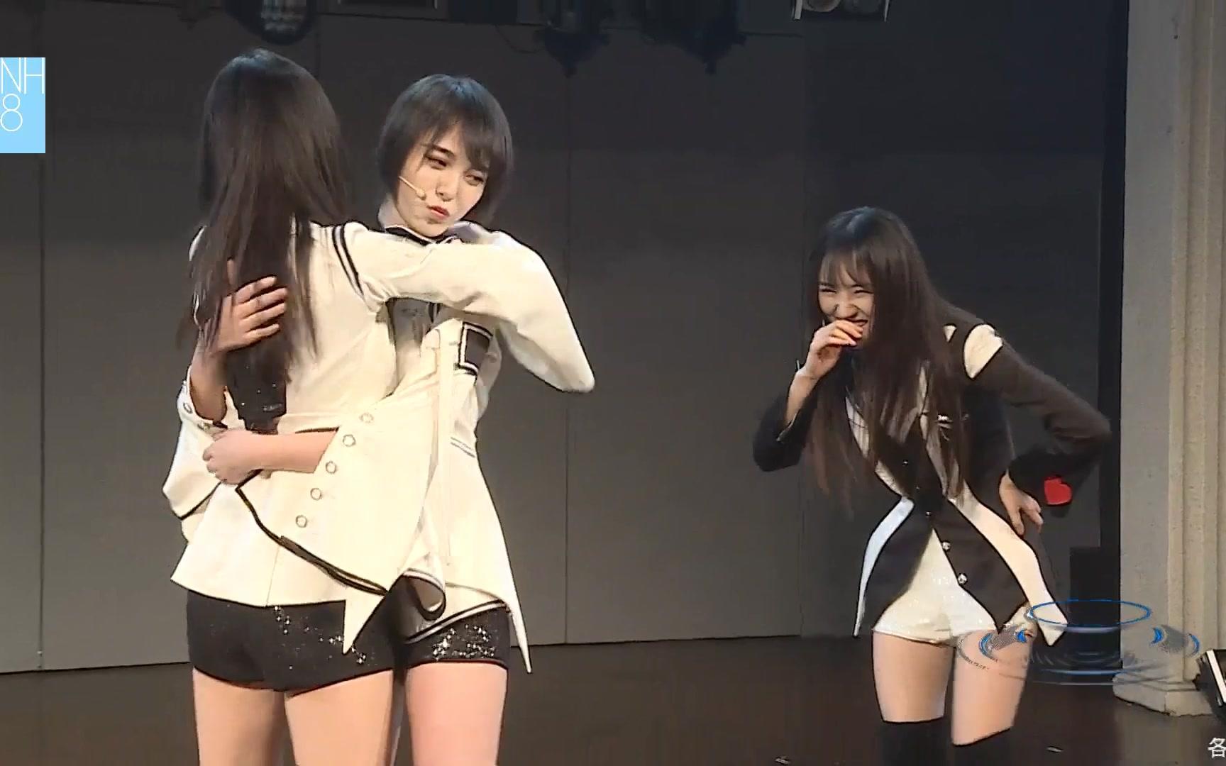 【吴哲晗】我要跟莫莫玩个小游戏,络络助攻,哲爹开窍.