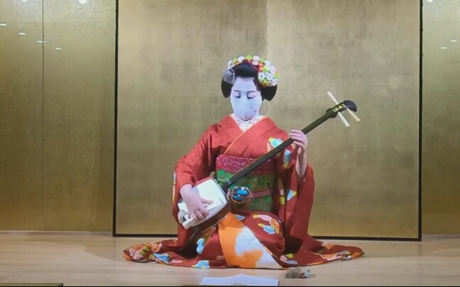京都舞妓ふく典さんお三味线组み立て演奏