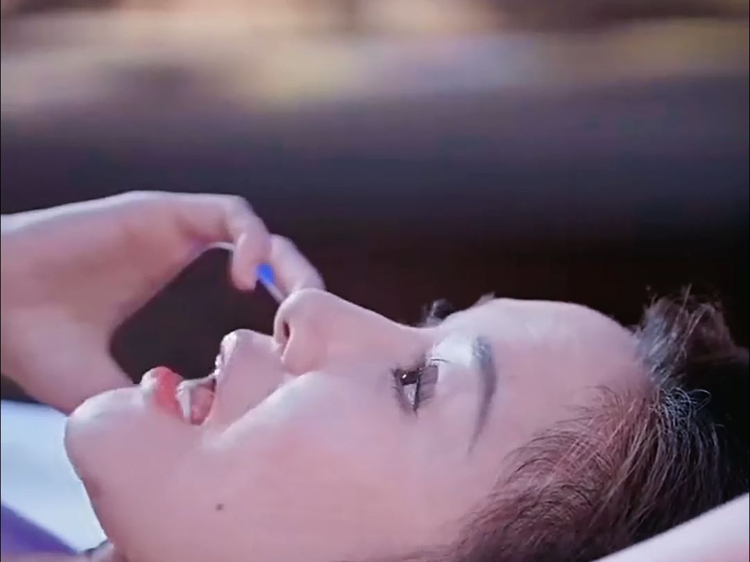  你喜欢阔少,我暴露家产你哭什么>校花劈腿假富二代,真富豪男友揭露