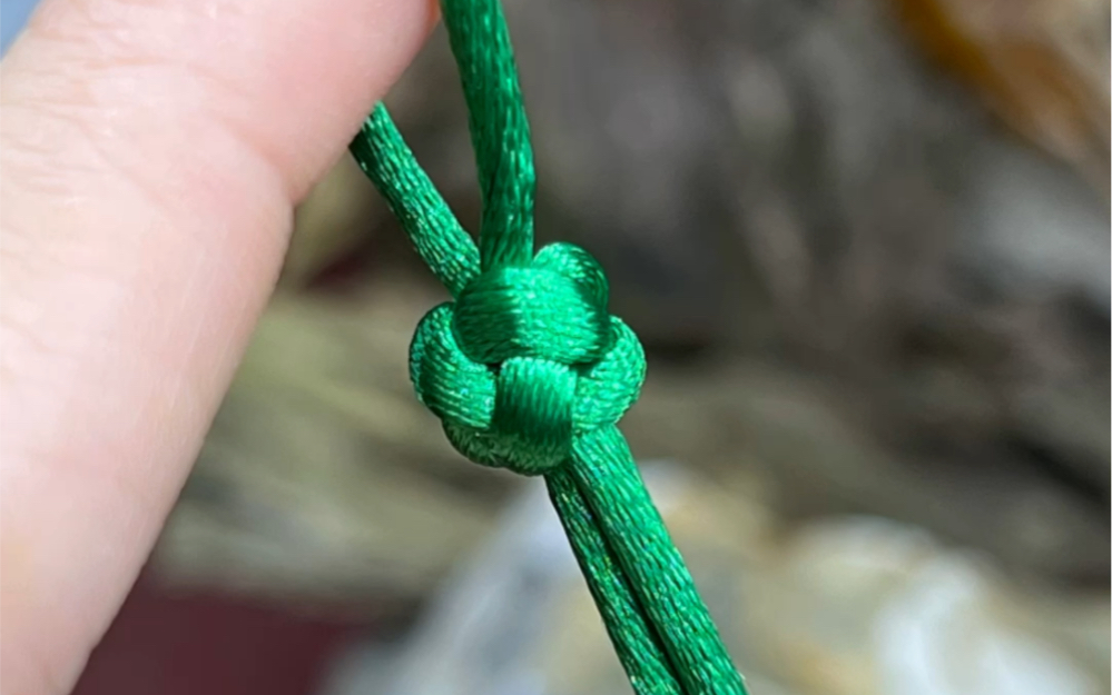 手绳收尾扣双线纽扣结,手工编织制作方法视频教程!
