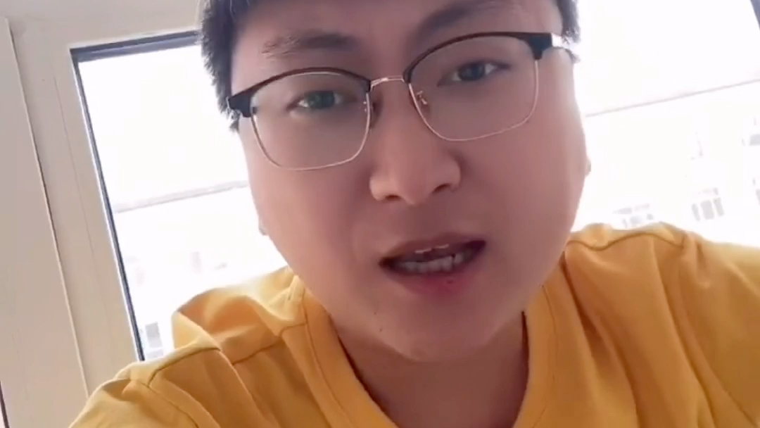 小刚学长拿全国第一台宝马m4炒作为什么引起公愤我举一个例子你就明白