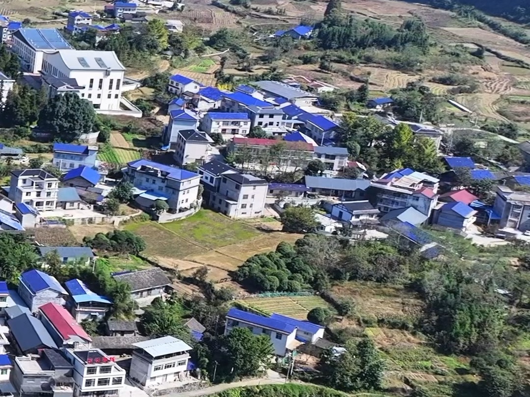 天门山镇又名大坪镇,位于湖南省张家界市永定区.哔哩哔哩bilibili