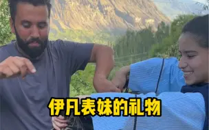 Tải video: 由于视频时长限制，伊凡表妹送鸡内容没有剪辑进视频，希望每个善良的人，都能遇到如你所愿的美好.