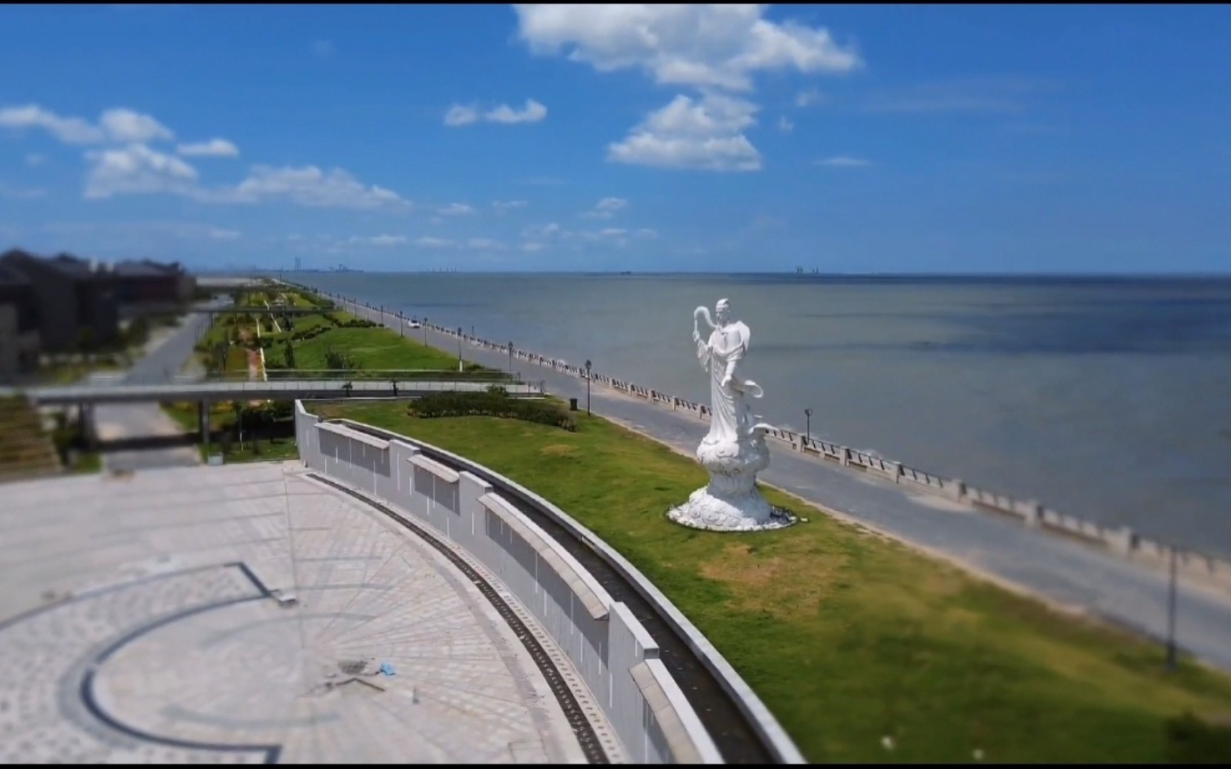 这是我的家乡,一个美丽的的海滨小镇——吕四