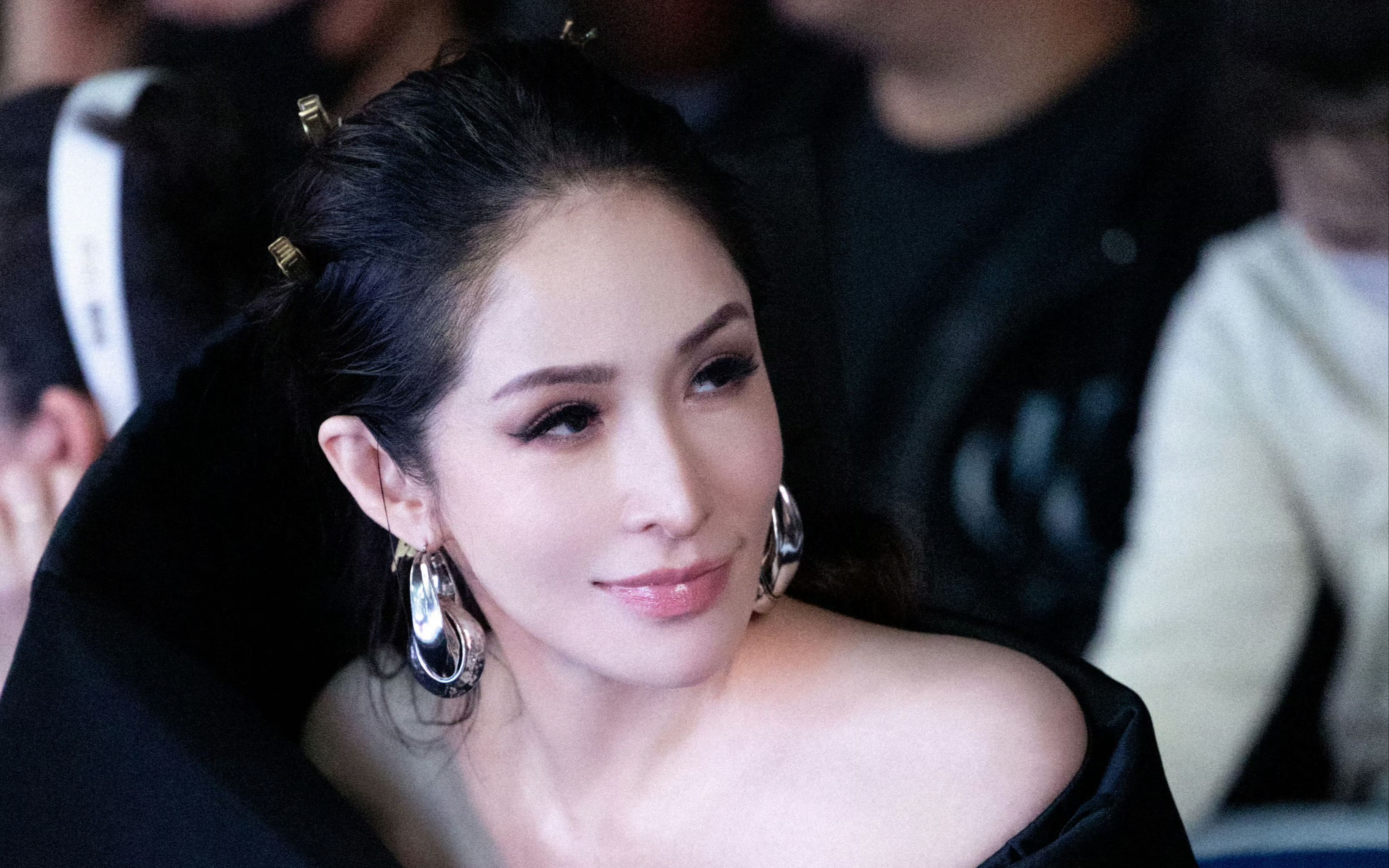 4k直拍 | 萧亚轩 湖南卫视双11晚会联排 观众席 231109