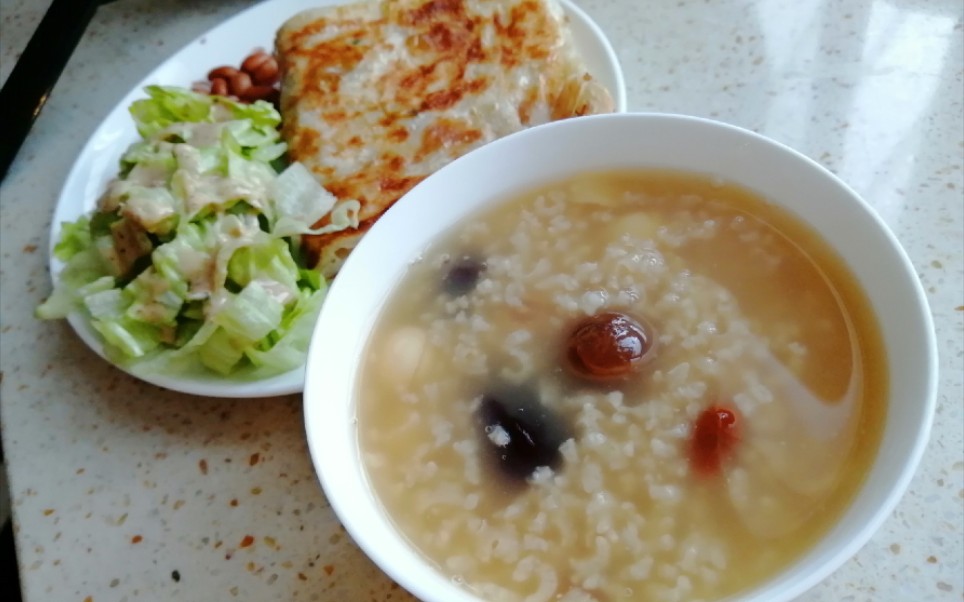 电饭煲预约,煮红枣桂圆莲子粥,上班族偷懒,做十分钟快手早餐哔哩哔哩bilibili