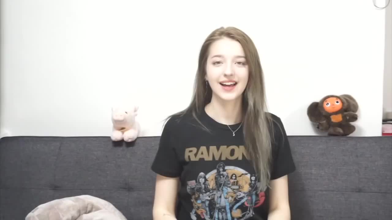 [图]Angelina Danilova 俄语聊天，萌翻全场