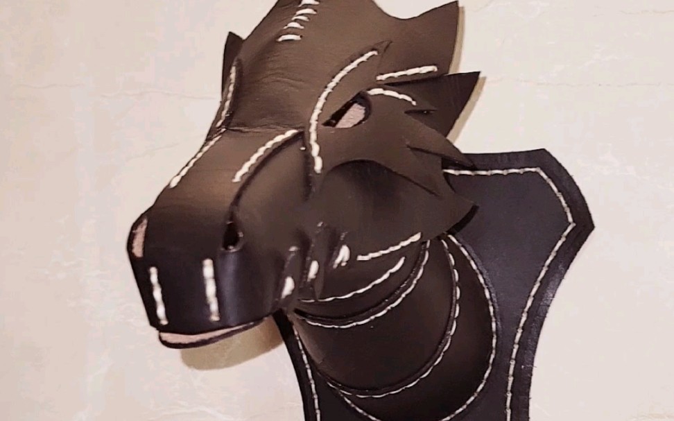 【手工皮具】龙头 #手工皮具 #立体挂件手工 #手工制作