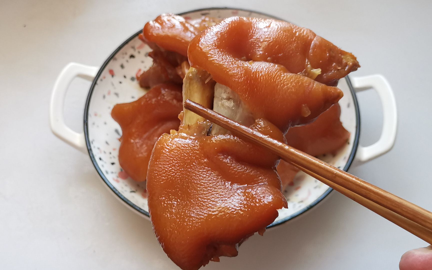 【快手砂锅猪蹄】q弹软糯,肥而不腻,色泽红亮食欲满满真香定律