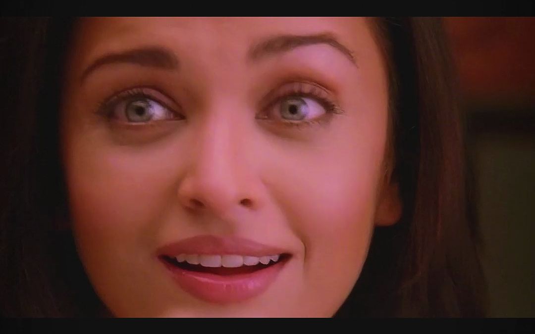 《宝莱坞机器人之恋》女孩被蚊子咬了一口,竟被追杀最终无奈道歉