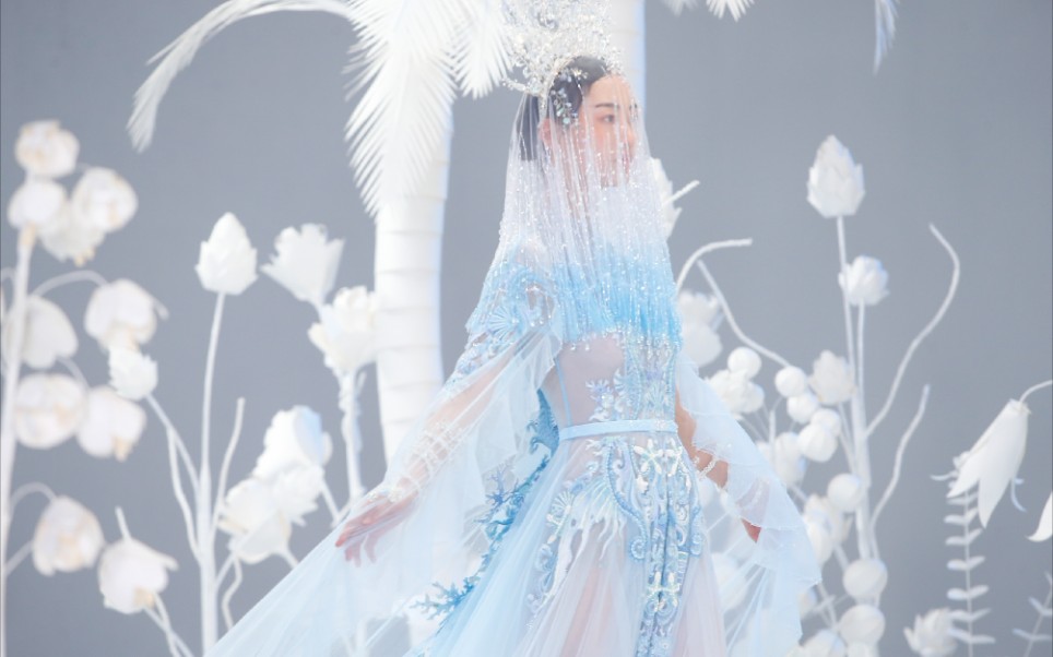 盖娅传说2020中国风秀场若水一念山河成一念百草生上善若水万物重生