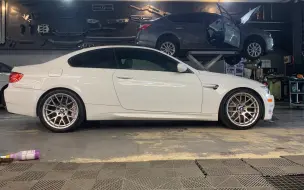 Скачать видео: e92m3声浪纯享