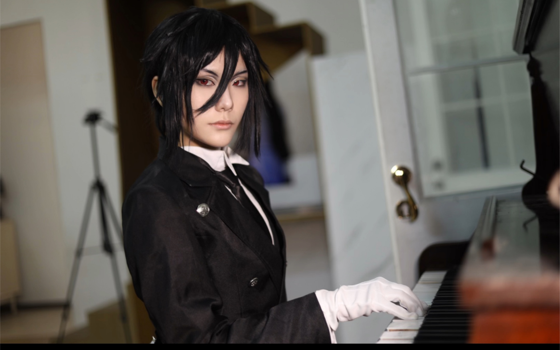 【塞巴斯蒂安cos】还记得第一次看黑执事是什么时候吗?