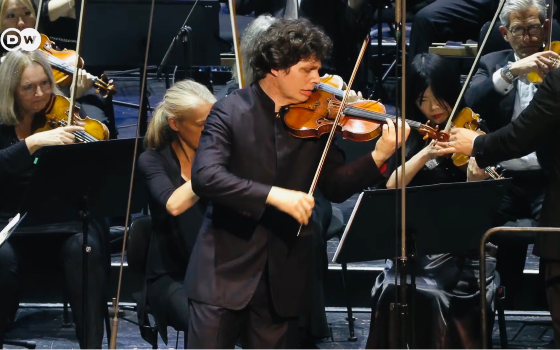 [图]奥古斯丁 & 贝多芬-D大调小提琴协奏曲｜Beethoven-Violin Concerto in D major｜Augustin Hadelich·WDR