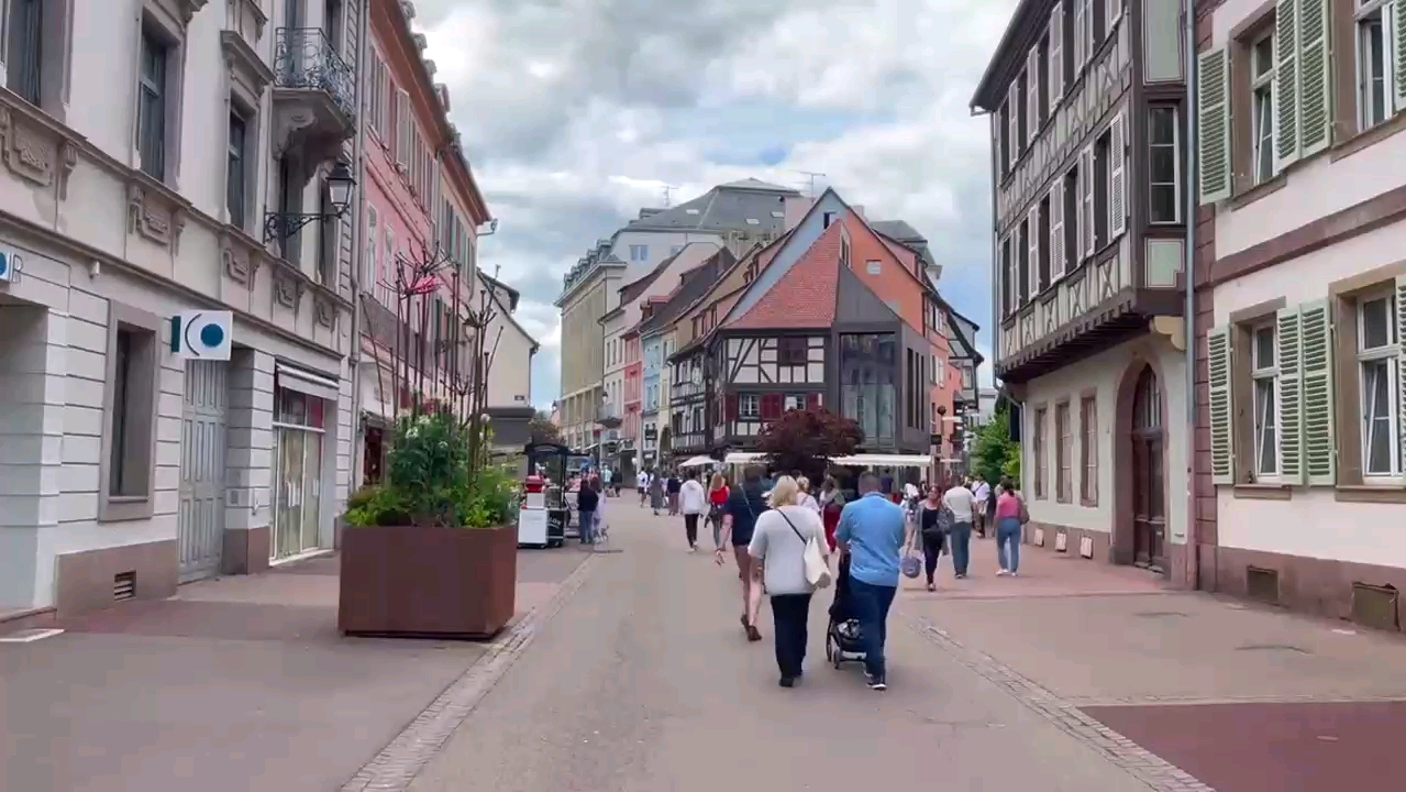 希望您喜欢埃菲尔铁塔 法国 街拍 城市风景巴黎生活观察团-6