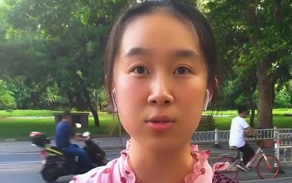 【学霸街访】清华大学医学专业是什么样的存在?有想学医的同学们嘛?哔哩哔哩bilibili