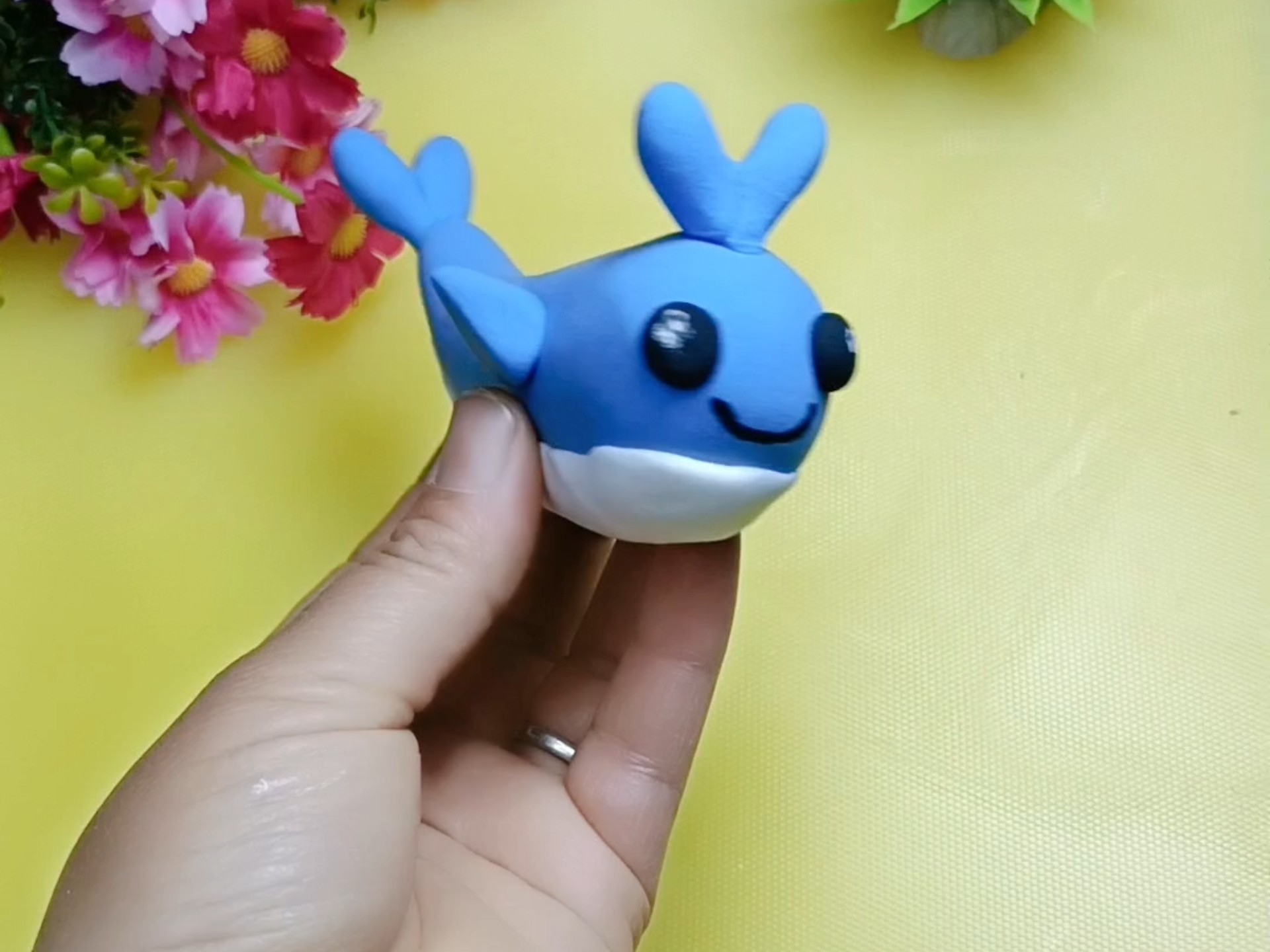 超轻粘土制作鲸鱼