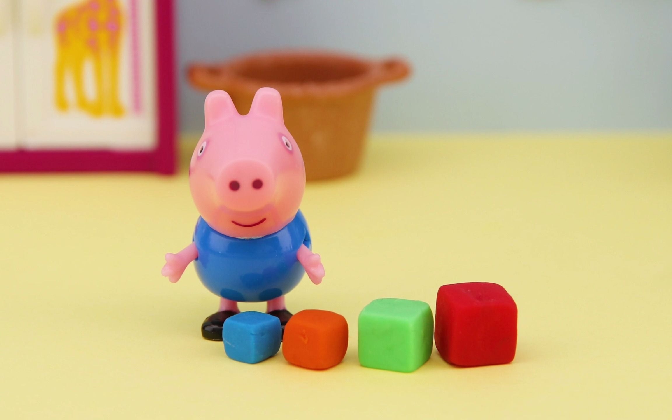 小猪佩奇,乔治独自在家搭积木,少儿益智玩具定格动画#小猪佩奇_哔哩