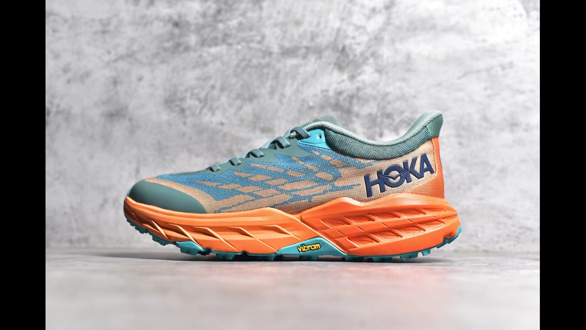 hoka one one speedgoat 5 飞速羚羊五代户外越野跑步鞋