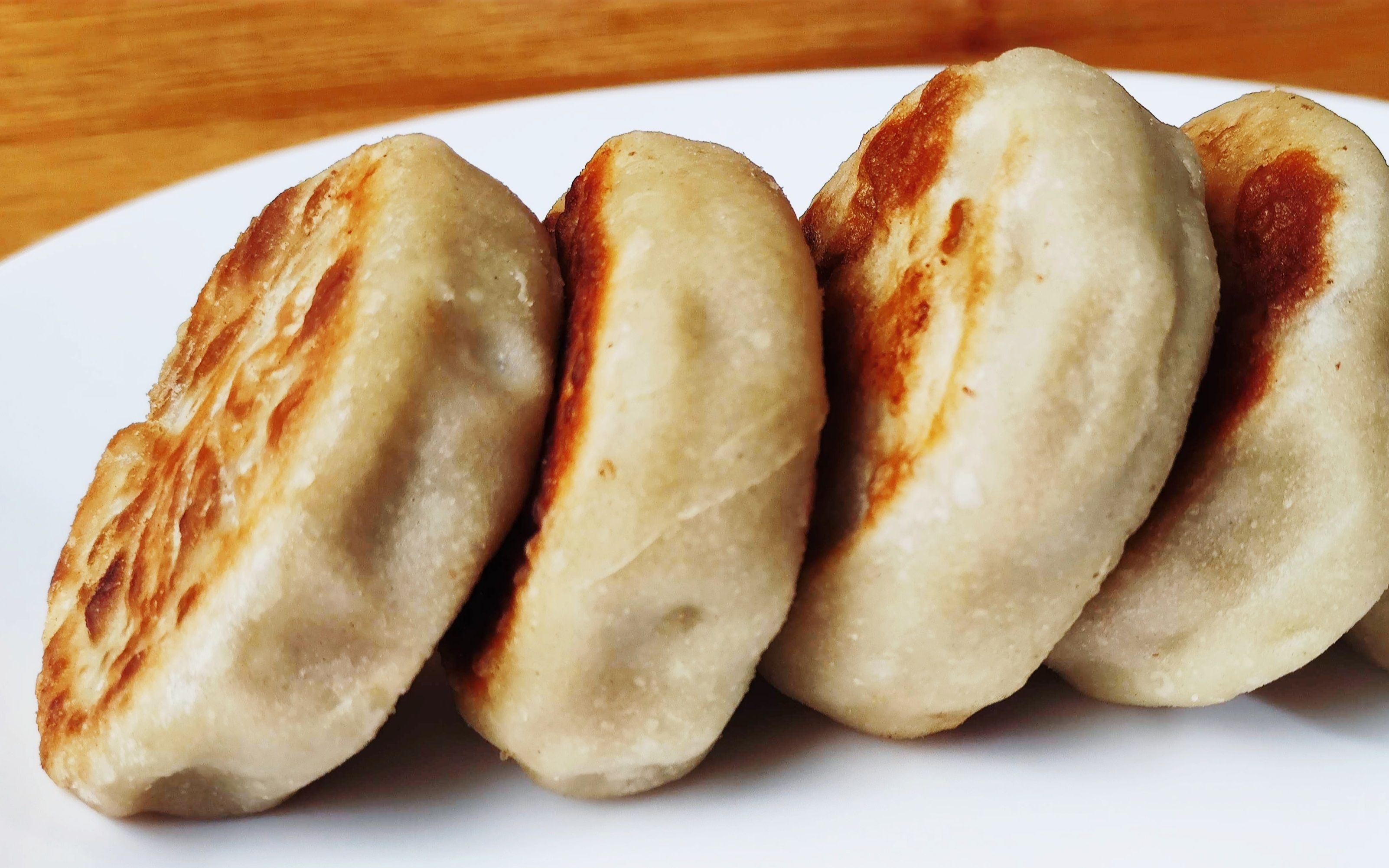 北京人气最高的门钉肉饼,汤汁四溢,满口留香,皮薄馅足,堪称完美【小